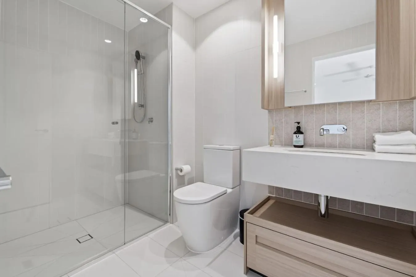 2 Bedroom Apartment In Queens Wharf Brisbane